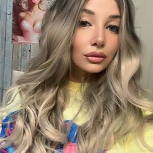 Elegant Ash Blonde Wig